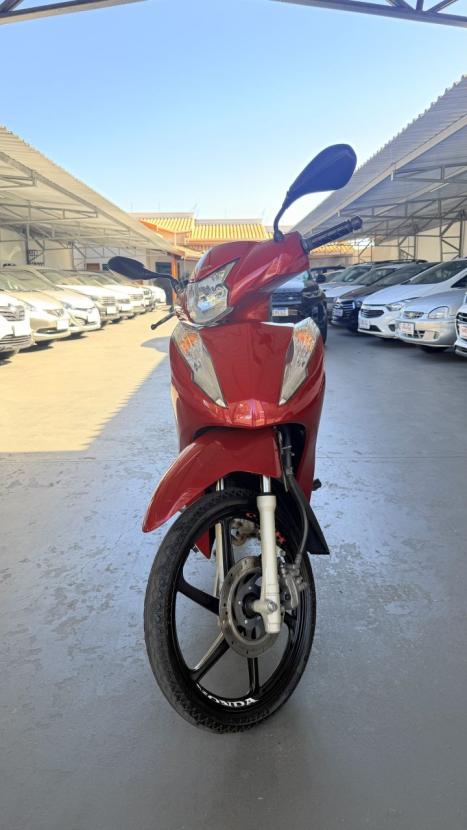 HONDA Biz 125 EX, Foto 2
