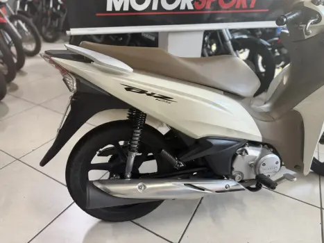 HONDA Biz 125 EX, Foto 2
