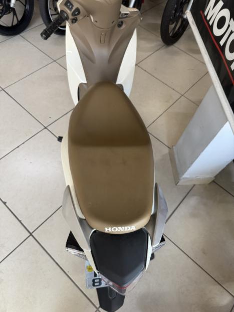 HONDA Biz 125 EX, Foto 7
