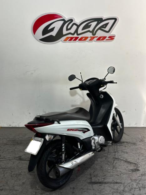 HONDA Biz 125 EX, Foto 2
