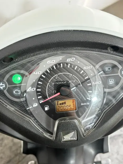 HONDA Biz 125 EX, Foto 7