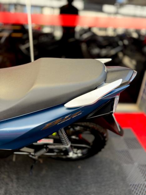 HONDA Biz 125 EX, Foto 6