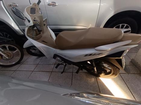 HONDA Biz 125 EX, Foto 1