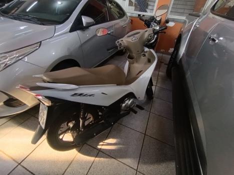 HONDA Biz 125 EX, Foto 2