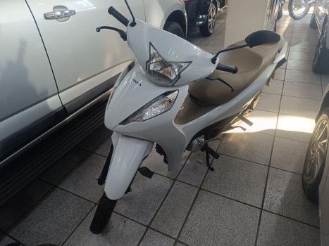 HONDA Biz 125 EX, Foto 3