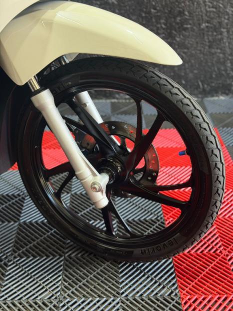 HONDA Biz 125 EX, Foto 11