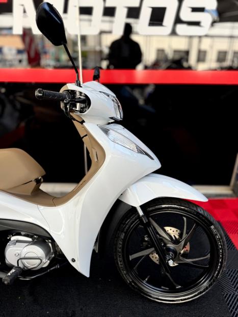 HONDA Biz 125 EX, Foto 3