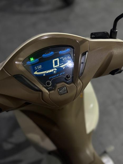 HONDA Biz 125 EX, Foto 6