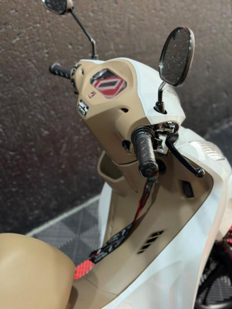 HONDA Biz 125 EX, Foto 6