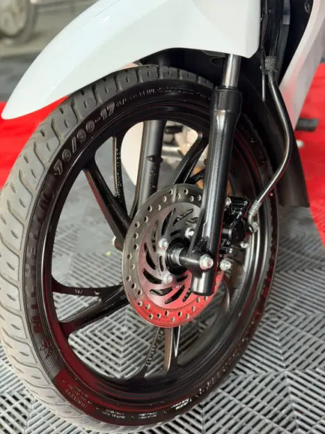 HONDA Biz 125 EX, Foto 12