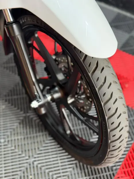HONDA Biz 125 EX, Foto 13