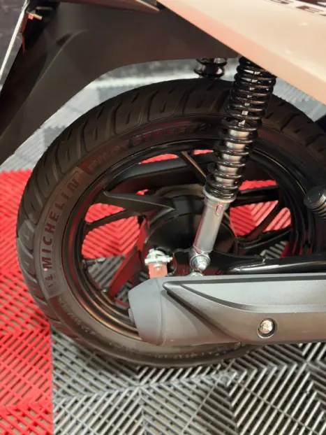 HONDA Biz 125 EX, Foto 14