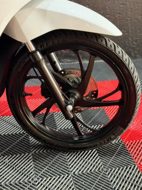 HONDA Biz 125 EX, Foto 15