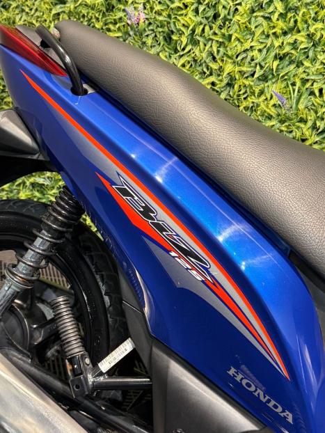HONDA Biz 125 EX, Foto 7