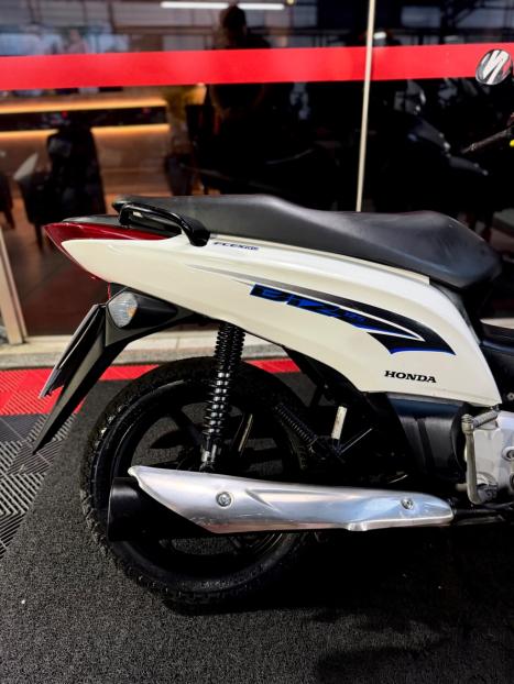 HONDA Biz 125 EX, Foto 2