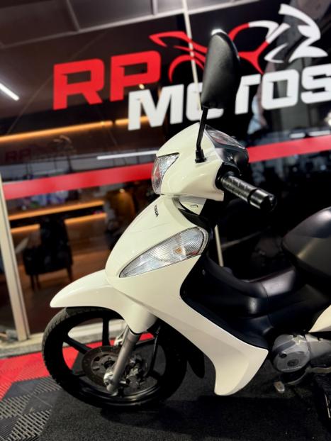 HONDA Biz 125 EX, Foto 5