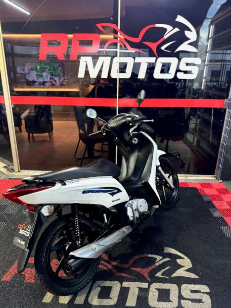 HONDA Biz 125 EX, Foto 9