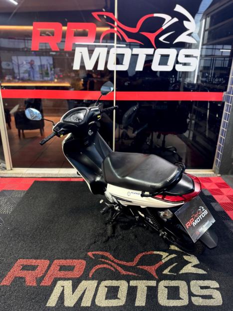 HONDA Biz 125 EX, Foto 10