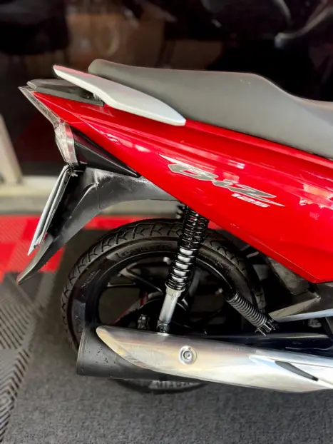 HONDA Biz 125 EX, Foto 2