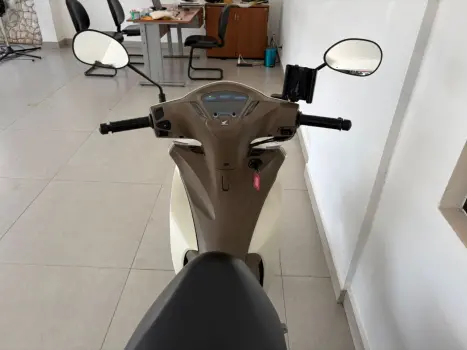 HONDA Biz 125 FLEX, Foto 3