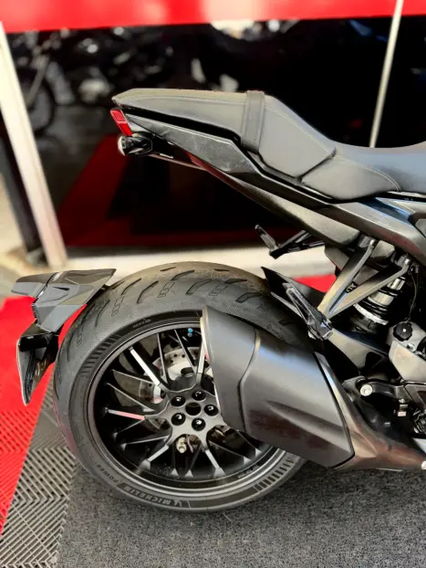 HONDA CB 1000 R , Foto 2