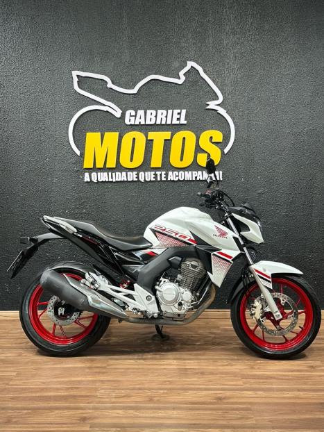 HONDA CB 250 F Twister FLEXONE, Foto 1 HONDA CB 250 F Twister FLEXONE, Foto 1