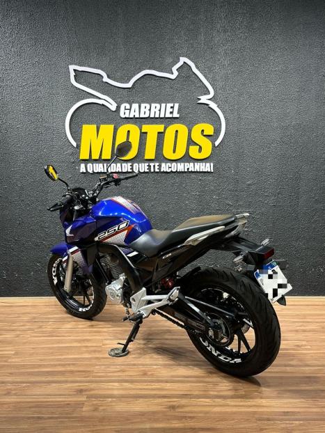 HONDA CB 250 F Twister FLEXONE, Foto 5 HONDA CB 250 F Twister FLEXONE, Foto 5