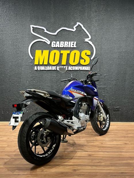 HONDA CB 250 F Twister FLEXONE, Foto 6 HONDA CB 250 F Twister FLEXONE, Foto 6