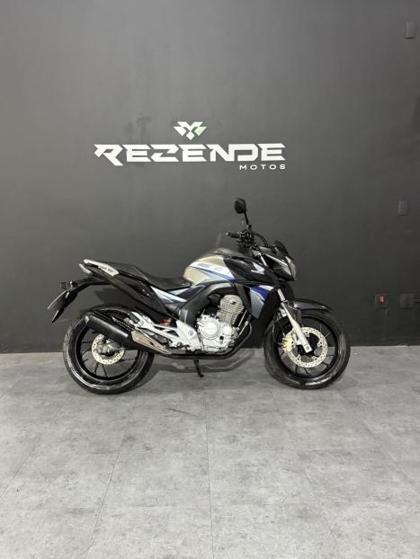 HONDA CB 250 F Twister , Foto 4