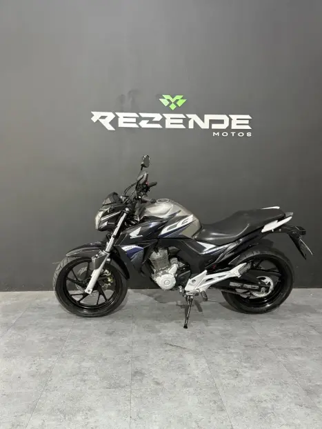 HONDA CB 250 F Twister , Foto 12