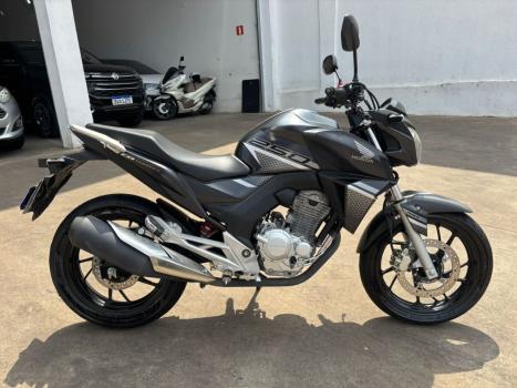 HONDA CB 250 F Twister FLEXONE, Foto 1