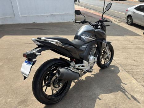 HONDA CB 250 F Twister FLEXONE, Foto 6