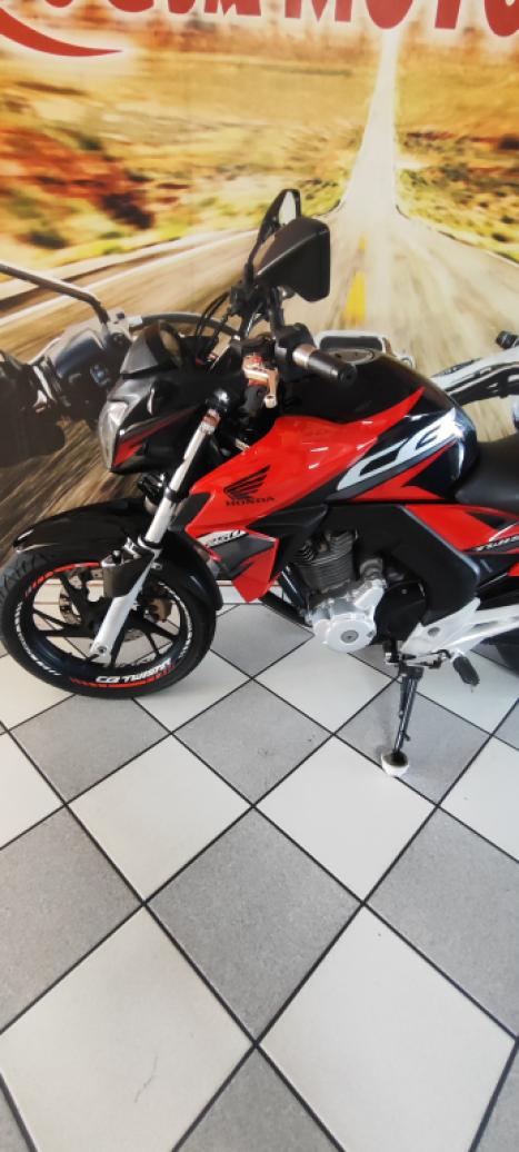 HONDA CB 250 F Twister , Foto 3