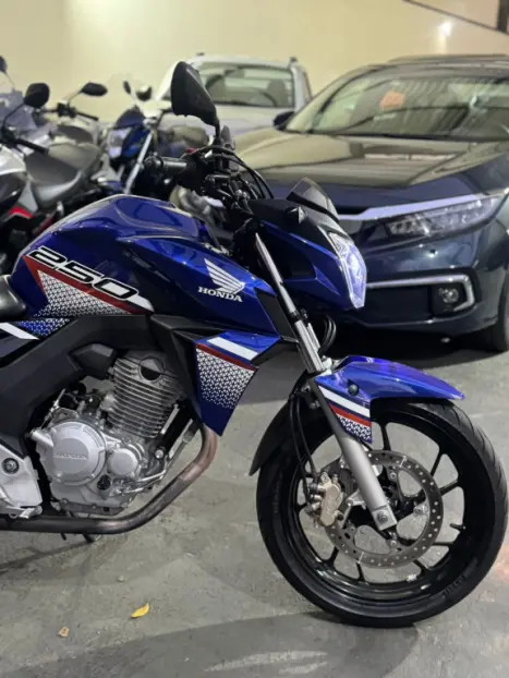 HONDA CB 250 F Twister FLEXONE, Foto 5