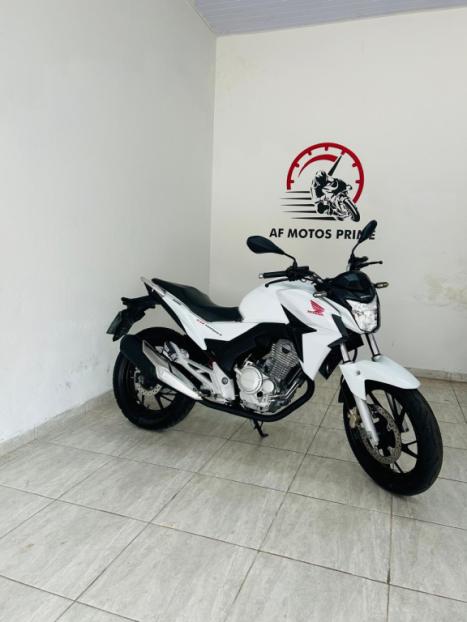 HONDA CB 250 F Twister , Foto 1