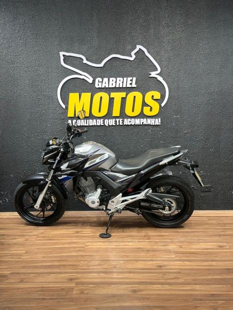 HONDA CB 250 F Twister FLEXONE, Foto 2