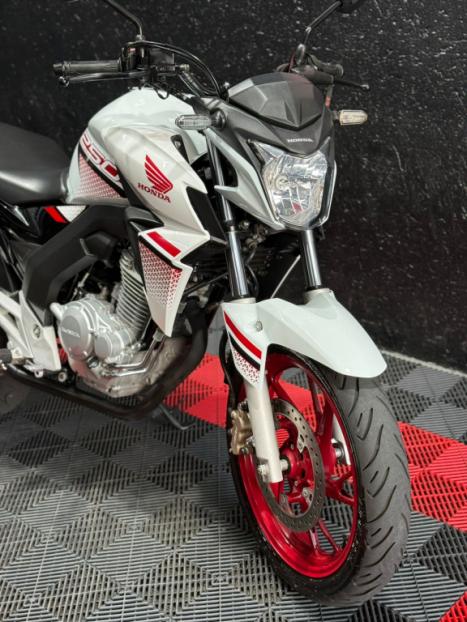 HONDA CB 250 F Twister FLEXONE, Foto 4