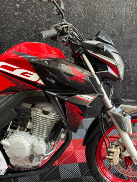 HONDA CB 250 F Twister FLEXONE, Foto 5