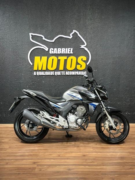 HONDA CB 250 F Twister FLEXONE, Foto 1