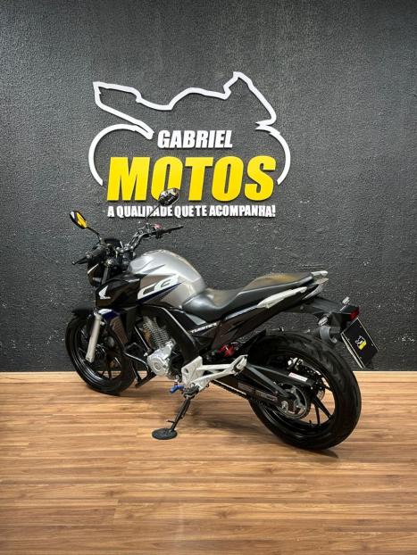 HONDA CB 250 F Twister FLEXONE, Foto 6