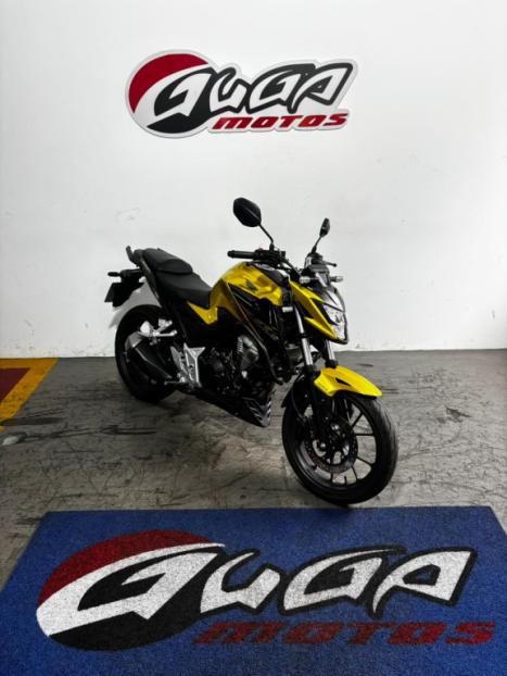 HONDA CB 250 F Twister , Foto 2