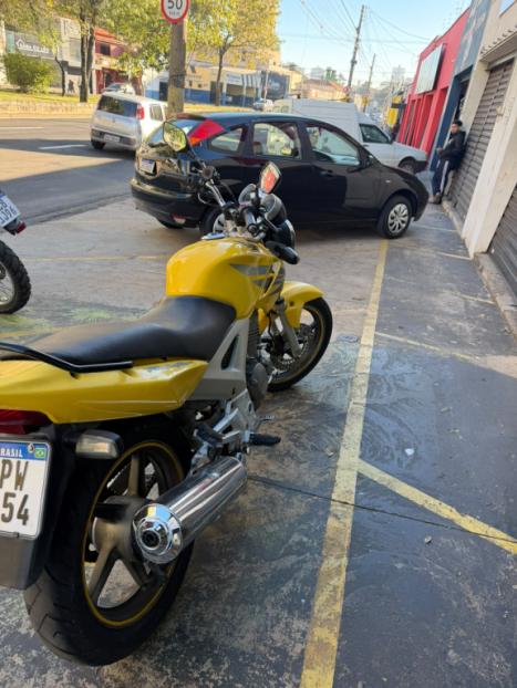 HONDA CB 250 F Twister , Foto 4