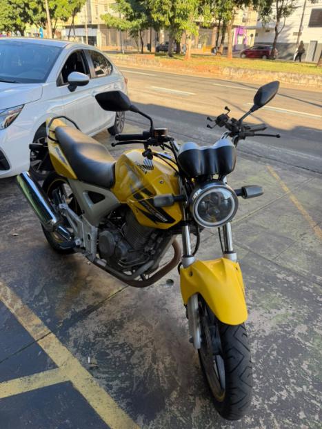 HONDA CB 250 F Twister , Foto 6