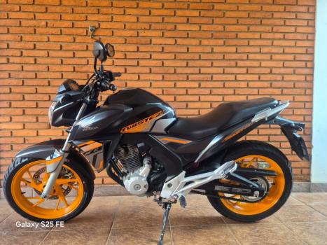 HONDA CB 250 F Twister FLEXONE, Foto 2