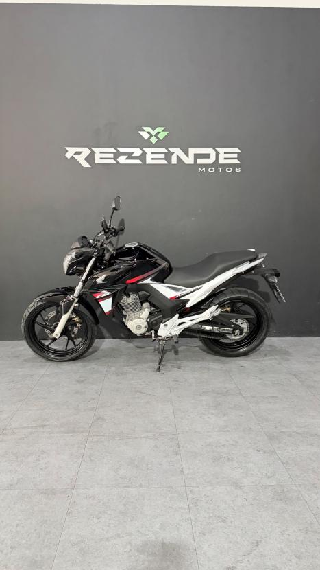 HONDA CB 250 F Twister FLEXONE, Foto 4