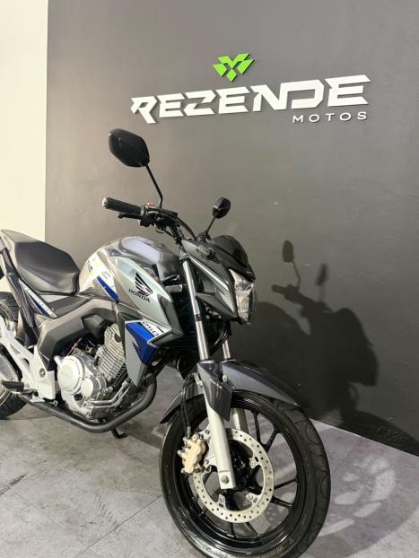 HONDA CB 250 F Twister FLEXONE, Foto 6