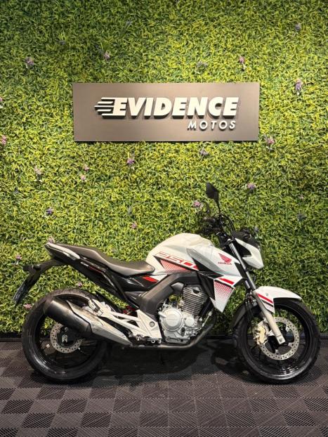 HONDA CB 250 F Twister FLEXONE, Foto 2