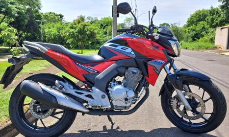 HONDA CB 250 F Twister FLEXONE, Foto 1