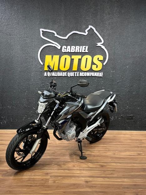 HONDA CB 250 F Twister , Foto 4