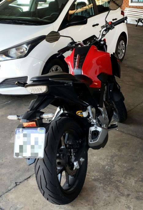HONDA CB 300 F Twister FLEX ABS, Foto 2